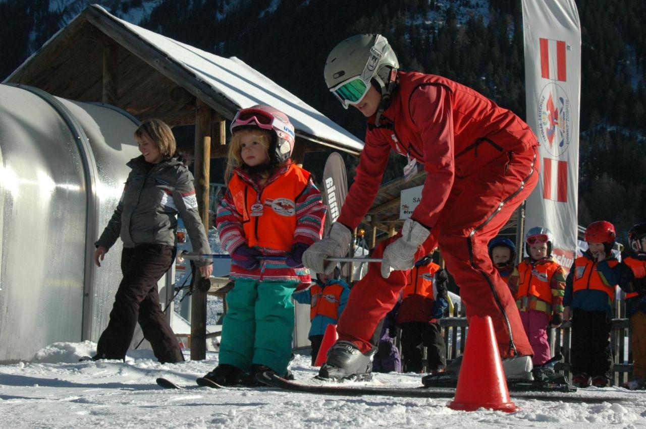 Hotel Tirolerhof - Familotel Zugspitze 埃尔瓦尔德 外观 照片