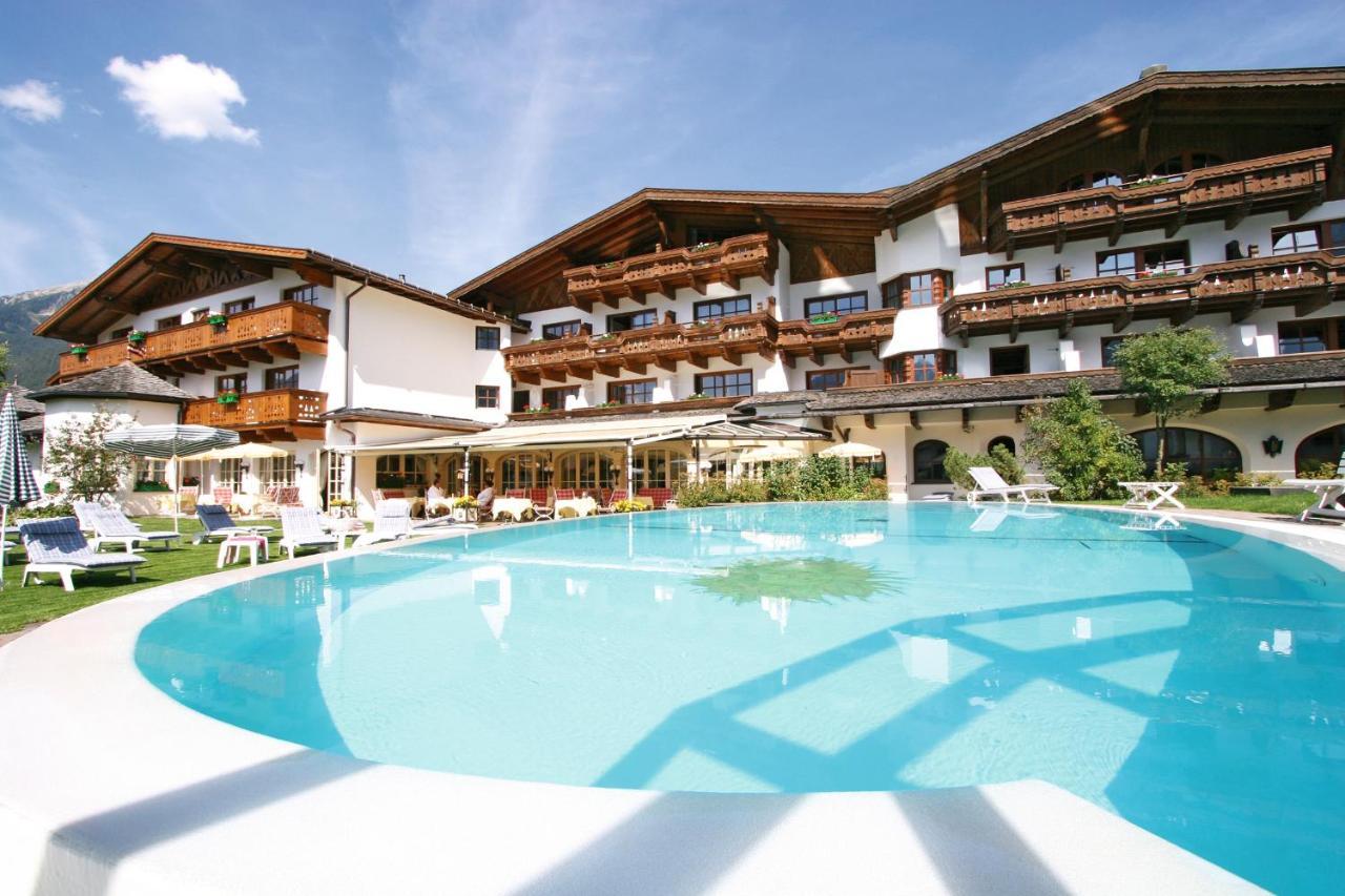 Hotel Tirolerhof - Familotel Zugspitze 埃尔瓦尔德 外观 照片