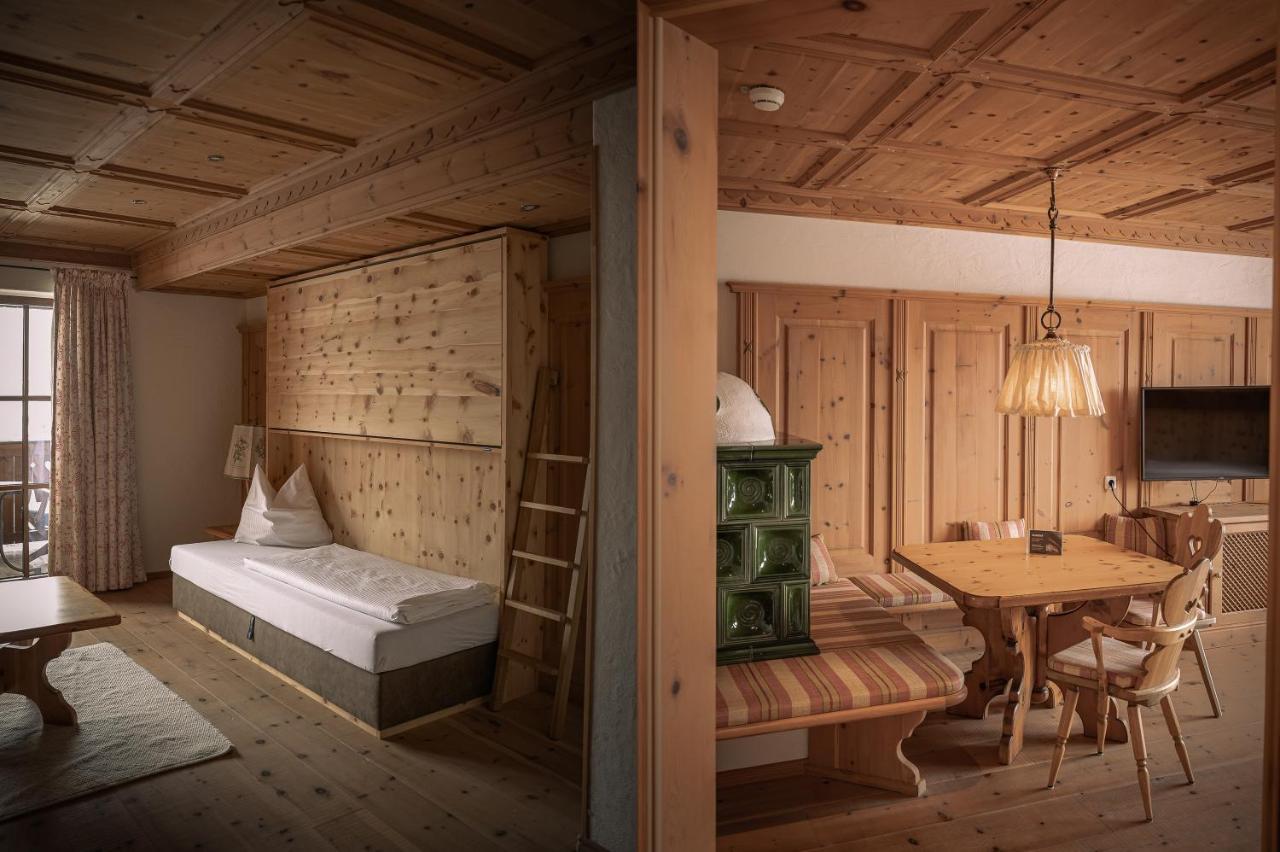 Hotel Tirolerhof - Familotel Zugspitze 埃尔瓦尔德 外观 照片