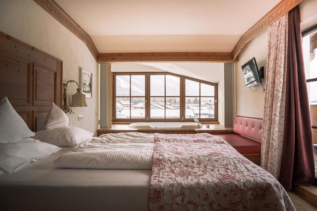 Hotel Tirolerhof - Familotel Zugspitze 埃尔瓦尔德 外观 照片