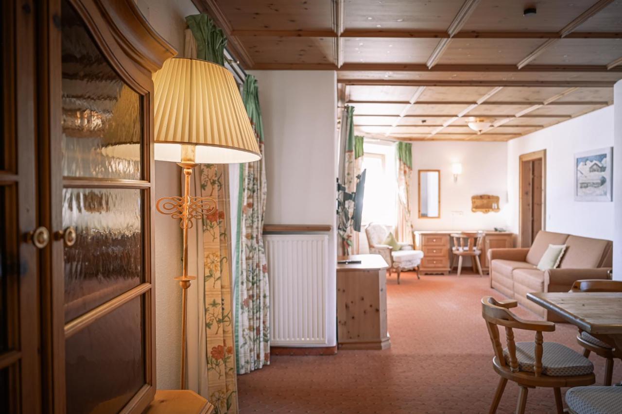 Hotel Tirolerhof - Familotel Zugspitze 埃尔瓦尔德 外观 照片