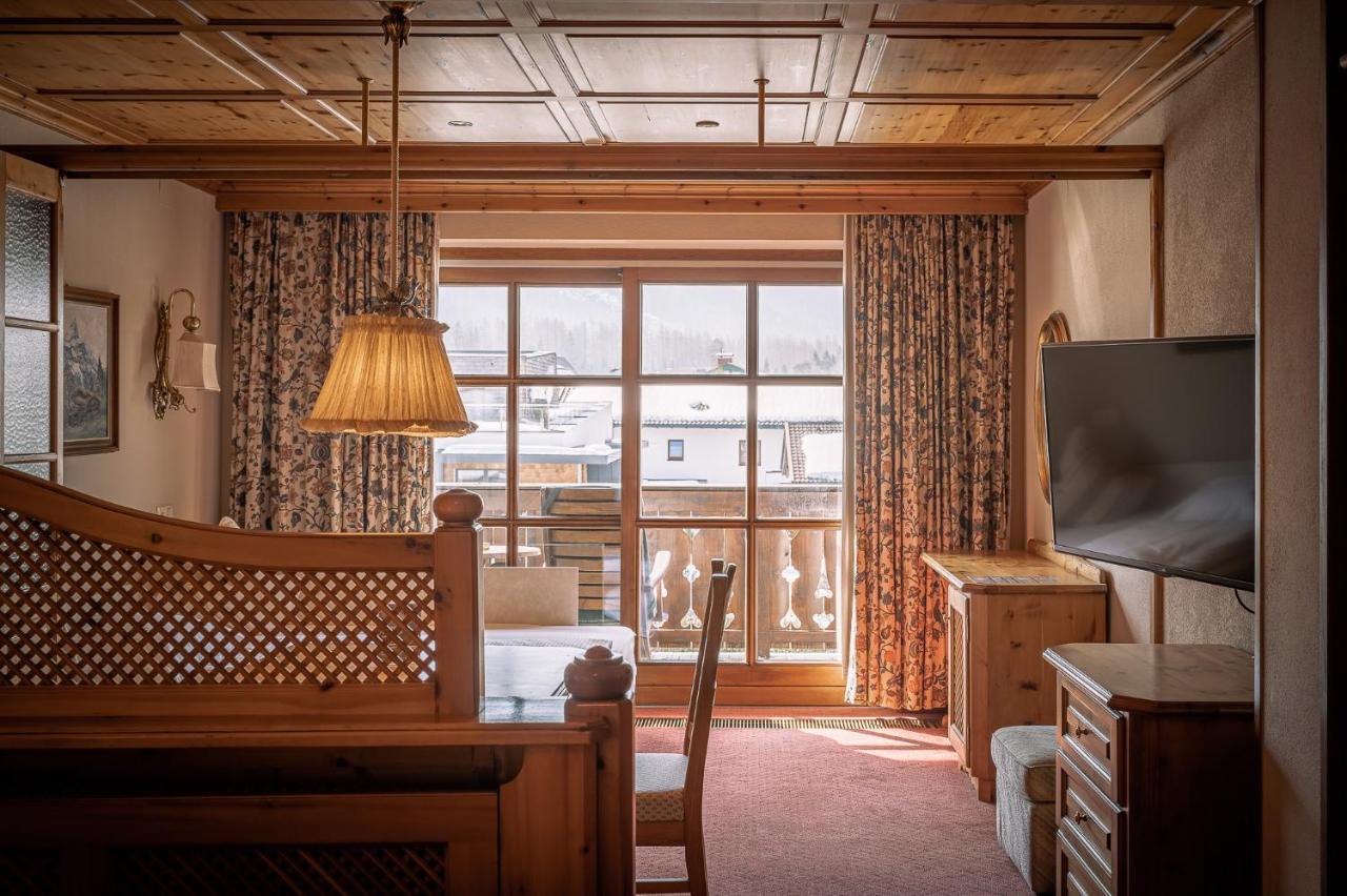 Hotel Tirolerhof - Familotel Zugspitze 埃尔瓦尔德 外观 照片